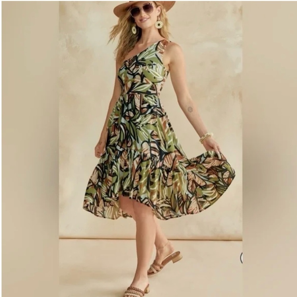Audrey Parks + Francesca’s Dalora One Shoulder Palm Print Midi Dress Size S